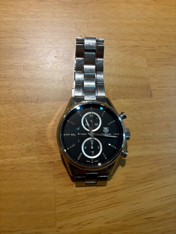 タグホイヤー カレラ CAR2110/（高級時計）の商品画像 - 査定依頼日：2026年3月17日 - 最高査定価格：180,000円