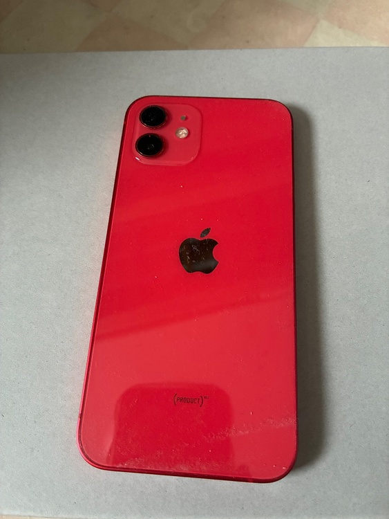 iPhone iPhone 12 128GB au（スマホ）の商品画像 - 査定依頼日：2026年6月10日 - 最高査定価格：27,500円