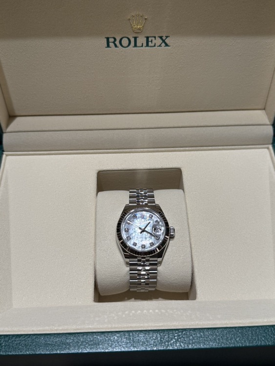 レディデイトジャスト （高級時計）の商品画像 - 査定依頼日：2026年3月20日 - 最高査定価格：2,360,000円