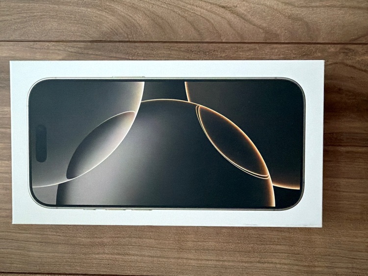 iPhone 16 Pro 256GB SIMフリー（スマホ）の商品画像 - 査定依頼日：2025年10月12日 - 最高査定価格：131,000円