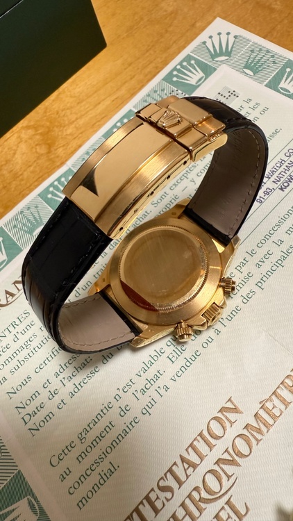 ロレックス デイトナ 1651（高級時計）の商品画像 - 査定依頼日：2026年3月29日 - 最高査定価格：4,200,000円