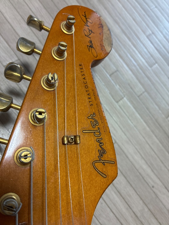 SN8955094 スティービーレイヴォーン（ピアノ・楽器・PA機材）の商品画像 - 査定依頼日：2026年4月28日 - 最高査定価格：130,000円