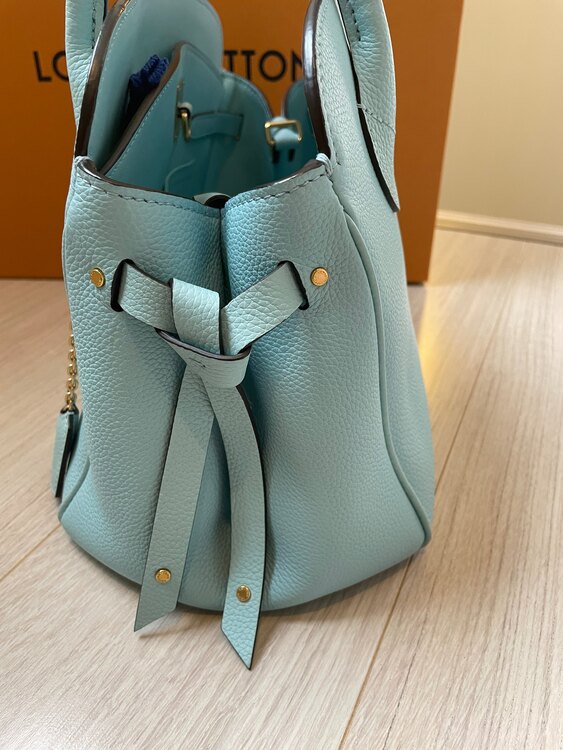 ミラpm 大丸松坂屋限定色（ブランドバッグ）の商品画像 - 査定依頼日：2025年1月5日 - 最高査定価格：150,000円