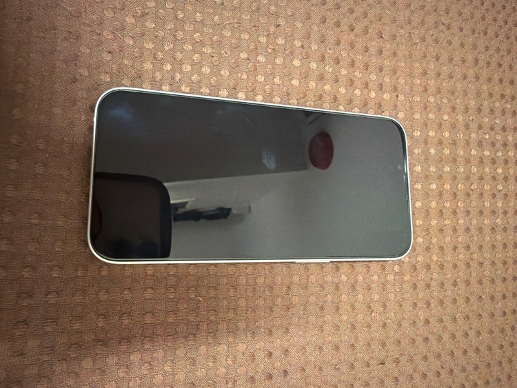 iPhone14（スマホ）の商品画像 - 査定依頼日：2026年3月29日 - 最高査定価格：43,000円