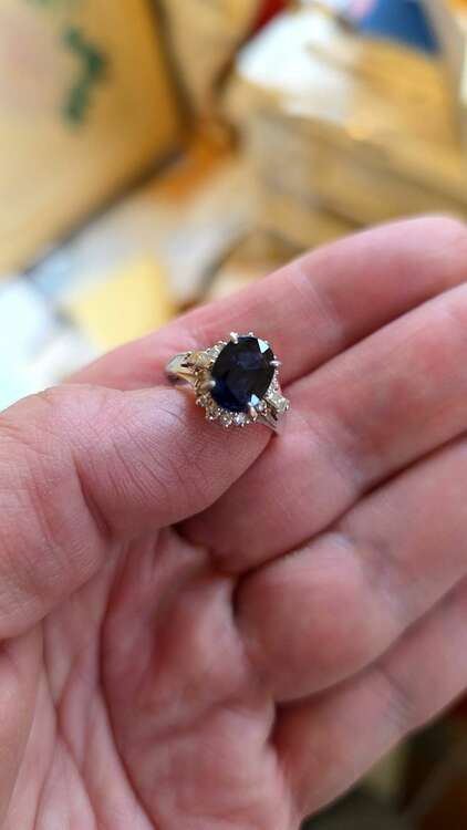 サファイアリング（金・貴金属）の商品画像 - 査定依頼日：2025年5月30日 - 最高査定価格：175,000円