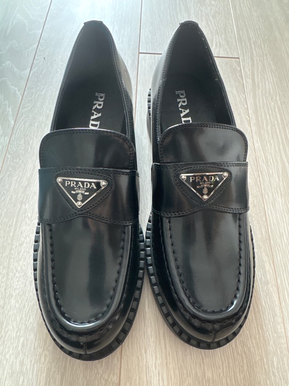 プラダ  （ブランドバッグ）の商品画像 - 査定依頼日：2026年3月29日 - 最高査定価格：25,000円