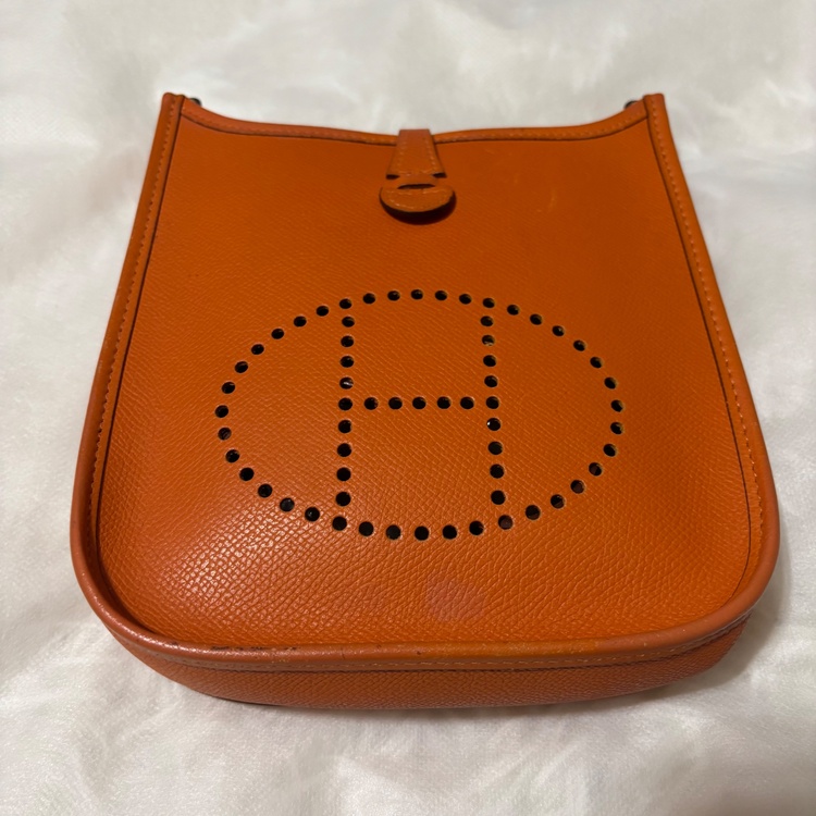 エルメス エブリン （ブランドバッグ）の商品画像 - 査定依頼日：2026年3月5日 - 最高査定価格：300,000円