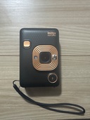instax mini Liplay（カメラ）の商品画像 - 査定依頼日：2025年8月16日 - 最高査定価格：1,100円