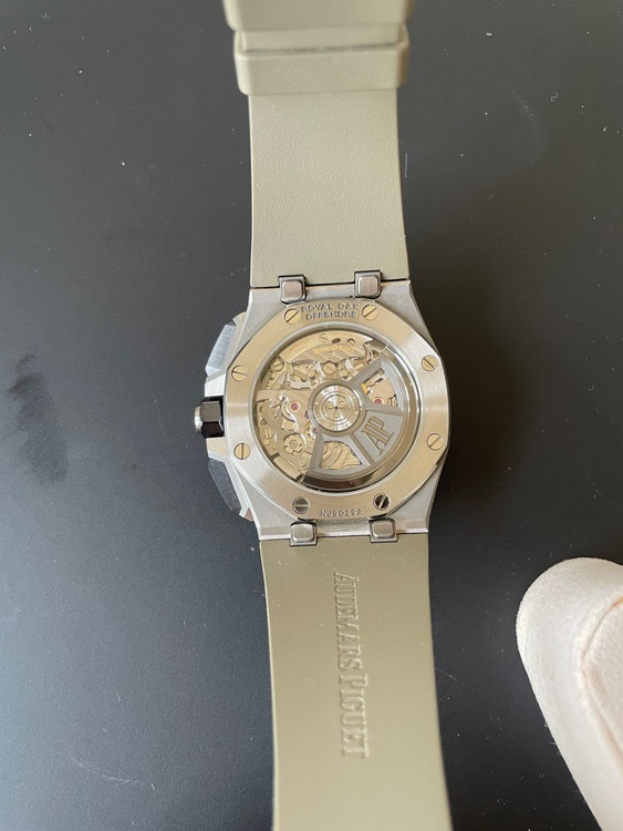 offshore（高級時計）の商品画像 - 査定依頼日：2025年7月3日 - 最高査定価格：4,000,000円