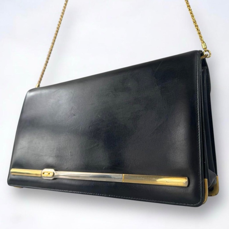 ショルダーバッグ（ブランドバッグ）の商品画像 - 査定依頼日：2025年9月29日 - 最高査定価格：8,000円