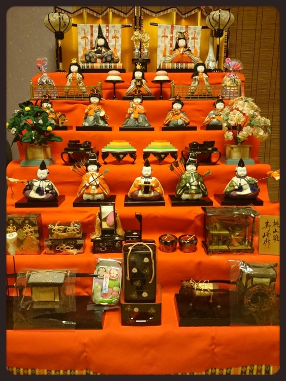 桃山雛（美術品・骨董品）の商品画像 - 査定依頼日：2026年3月15日 - 最高査定価格：5,000円