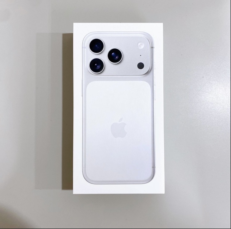 iPhone 17pro（スマホ）の商品画像 - 査定依頼日：2026年8月16日 - 最高査定価格：198,000円