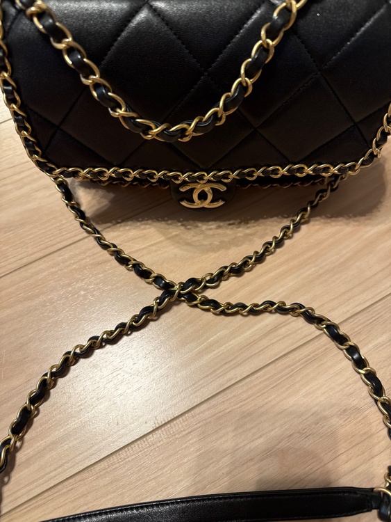 マトラッセチェーンショルダー（ブランドバッグ）の商品画像 - 査定依頼日：2026年2月15日 - 最高査定価格：820,000円