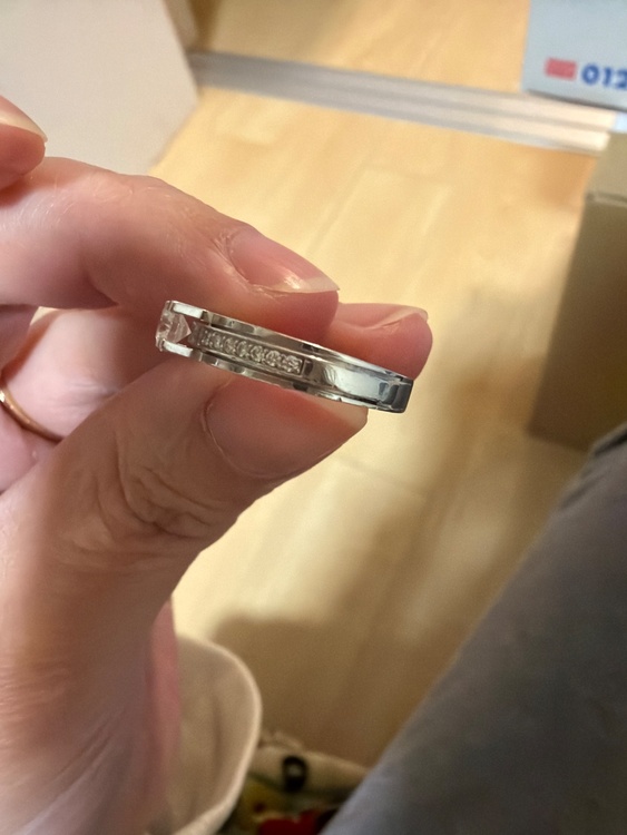 PIAGET G00459（金・貴金属）の商品画像 - 査定依頼日：2026年3月14日 - 最高査定価格：100,000円