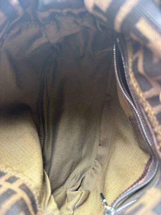 フェンディ  （ブランドバッグ）の商品画像 - 査定依頼日：2026年3月1日 - 最高査定価格：85,000円