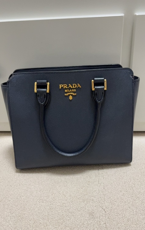 プラダ　サフィアーノ　2WAYハンドバッグ（ブランドバッグ）の商品画像 - 査定依頼日：2026年1月16日 - 最高査定価格：113,000円