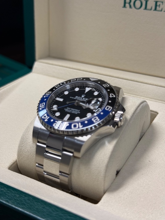 126710BLNR（高級時計）の商品画像 - 査定依頼日：2026年1月9日 - 最高査定価格：3,000,000円