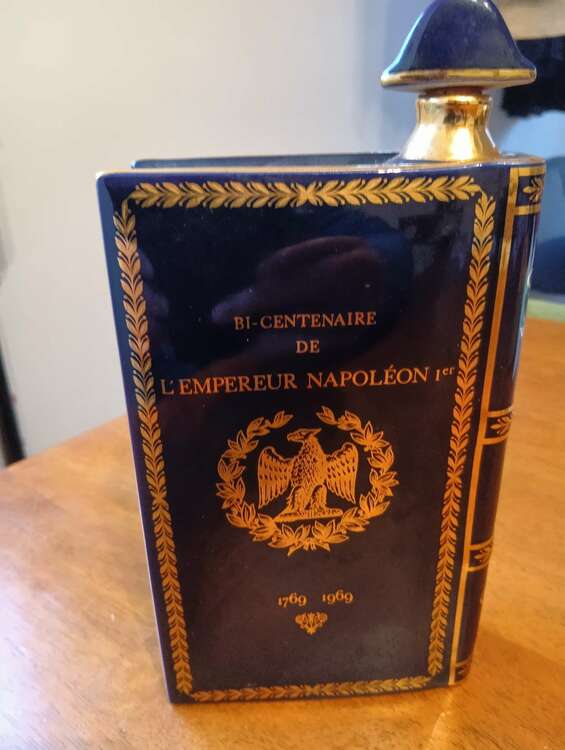 ブランデー カミュ （お酒）の商品画像 - 査定依頼日：2025年1月6日 - 最高査定価格：1,000円