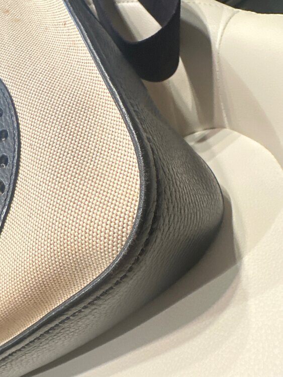 エブリンGM（ブランドバッグ）の商品画像 - 査定依頼日：2025年4月15日 - 最高査定価格：90,000円