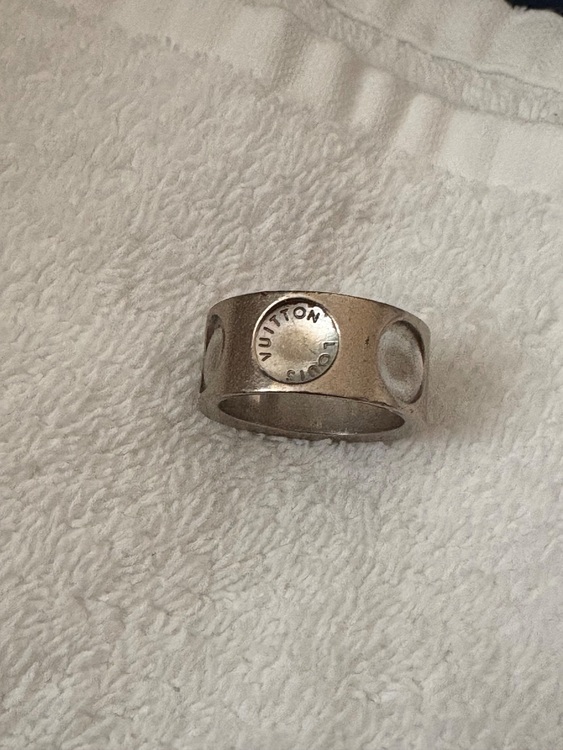 LOUIS VITTON（金・貴金属）の商品画像 - 査定依頼日：2025年8月30日 - 最高査定価格：170,000円