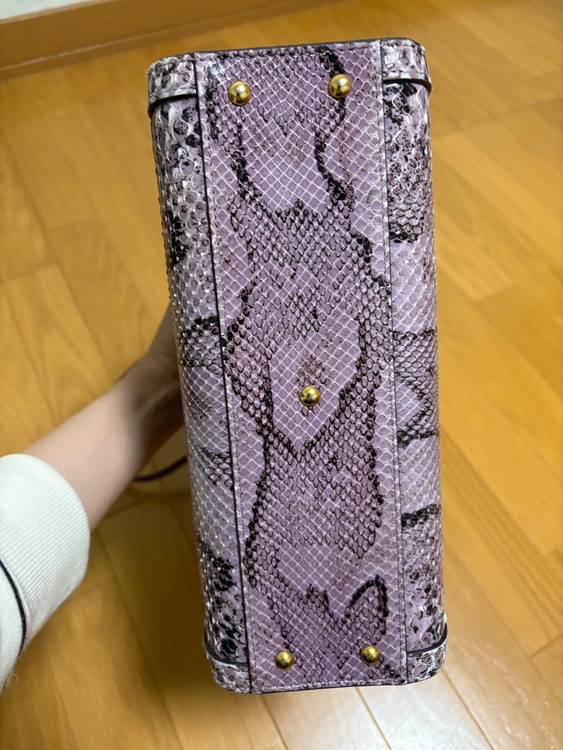 グッチ ダイアナ トート パイソン 2WAYハンドバッグ ピンク（ブランドバッグ）の商品画像 - 査定依頼日：2025年11月2日 - 最高査定価格：190,000円