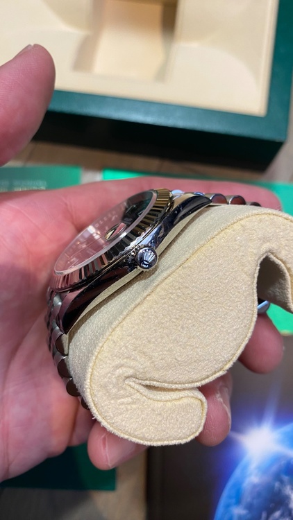 ロレックス デイトジャスト 126334（高級時計）の商品画像 - 査定依頼日：2026年2月8日 - 最高査定価格：2,350,000円