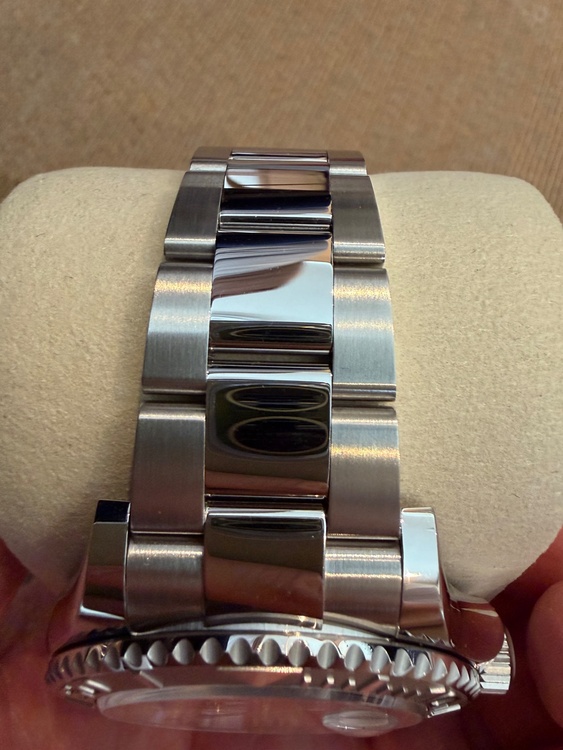 ロレックス ヨットマスター 11662（高級時計）の商品画像 - 査定依頼日：2026年2月16日 - 最高査定価格：2,000,000円