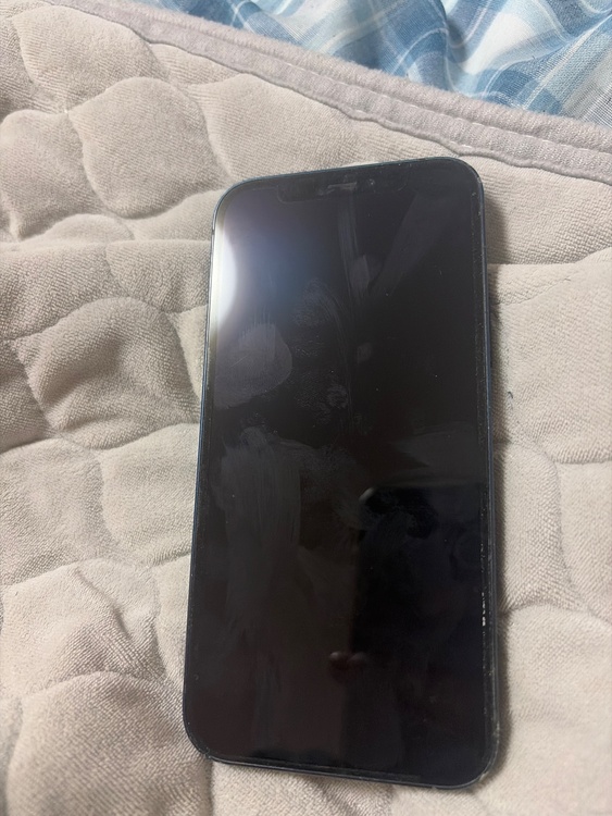 iPhone 12 128GB docomo（スマホ）の商品画像 - 査定依頼日：2026年4月4日 - 最高査定価格：27,000円