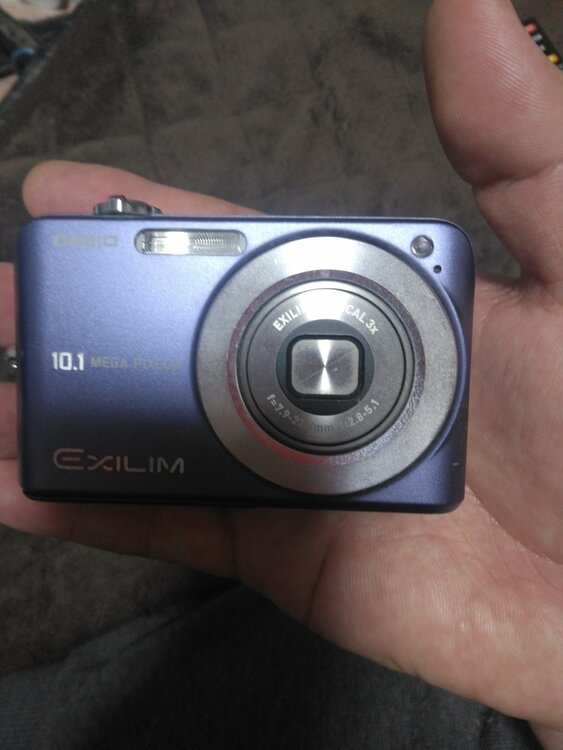 EXILIM EX-Z1015（カメラ）の商品画像 - 査定依頼日：2026年1月18日 - 最高査定価格：100,000円