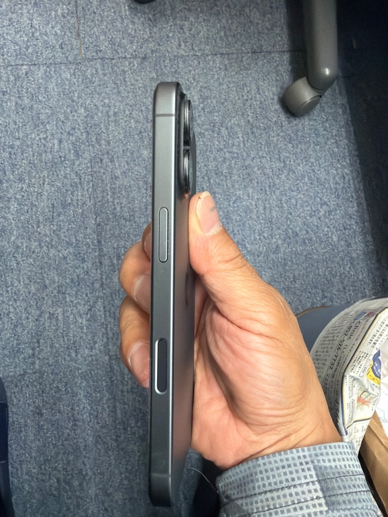 iPhone iPhone 17 256GB SIMフリー（スマホ）の商品画像 - 査定依頼日：2026年6月5日 - 最高査定価格：100,000円