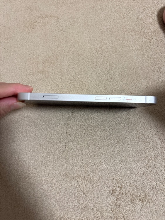 iPhone14（スマホ）の商品画像 - 査定依頼日：2025年11月6日 - 最高査定価格：61,000円