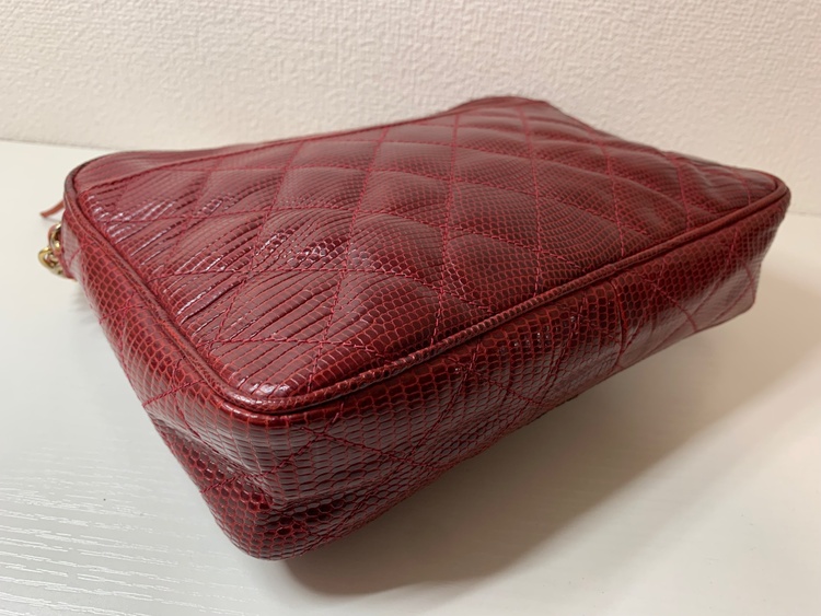 マトラッセ リザード レッド（ブランドバッグ）の商品画像 - 査定依頼日：2026年3月18日 - 最高査定価格：160,000円