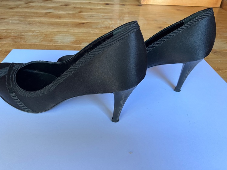 フェラガモ  （ブランドバッグ）の商品画像 - 査定依頼日：2025年9月15日 - 最高査定価格：2,000円