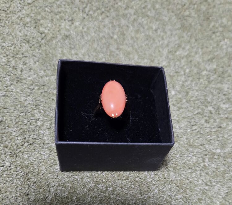 珊瑚のリング（金・貴金属）の商品画像 - 査定依頼日：2025年10月30日 - 最高査定価格：35,000円