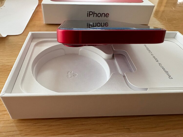 iPhone 13 mini 256GB au（スマホ）の商品画像 - 査定依頼日：2025年5月11日 - 最高査定価格：43,000円