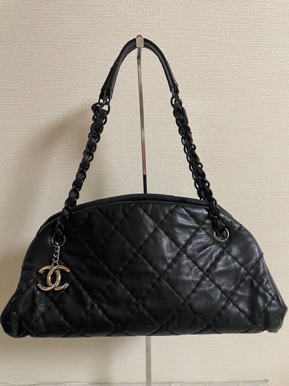 マドモアゼル　カーフショルダー　ブラック（ブランドバッグ）の商品画像 - 査定依頼日：2025年10月25日 - 最高査定価格：150,000円