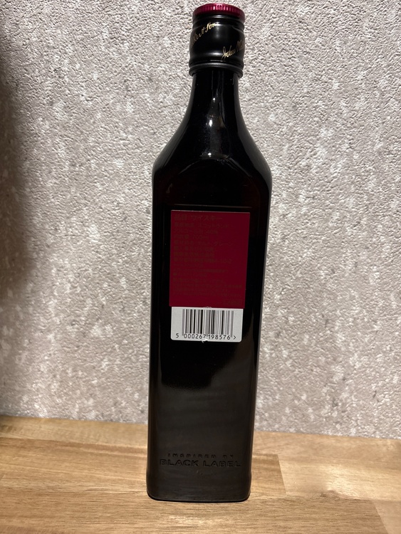 ブラックルビー700ml（お酒）の商品画像 - 査定依頼日：2026年4月30日 - 最高査定価格：1,200円