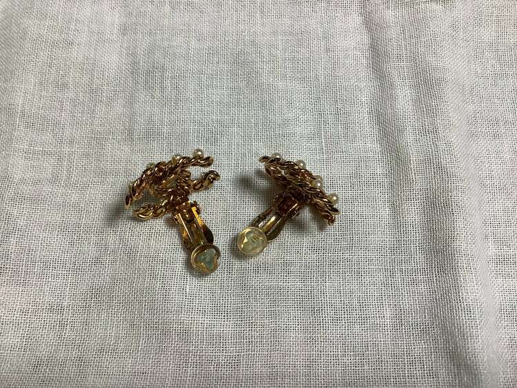 シャネルイヤリング（金・貴金属）の商品画像 - 査定依頼日：2024年10月17日 - 最高査定価格：40,000円