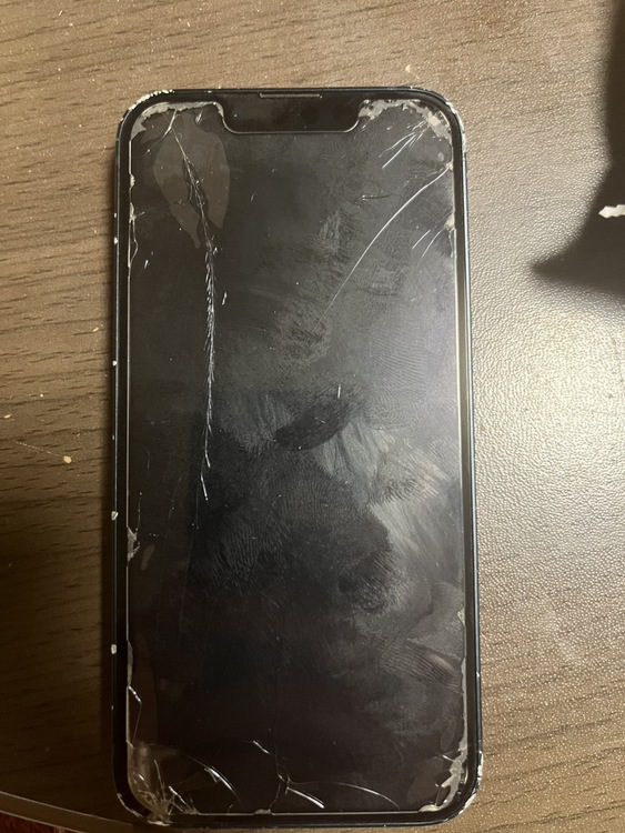 iPhone 13 mini 128GB docomo（スマホ）の商品画像 - 査定依頼日：2026年2月6日 - 最高査定価格：18,000円