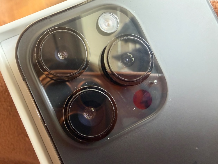 iPhone 14 Pro 128GB au（スマホ）の商品画像 - 査定依頼日：2026年3月3日 - 最高査定価格：52,000円