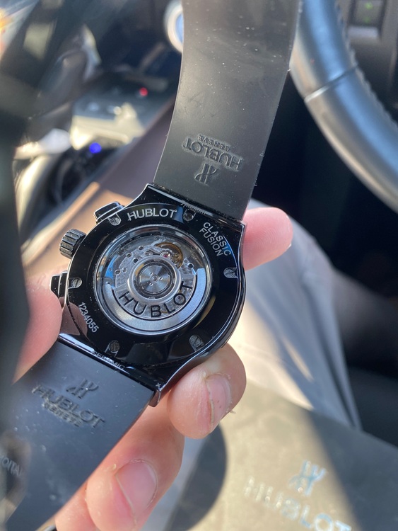 ウブロ クラシックフュージョン 521.CM.1771.RX 1234055 H06（高級時計）の商品画像 - 査定依頼日：2025年11月8日 - 最高査定価格：830,000円