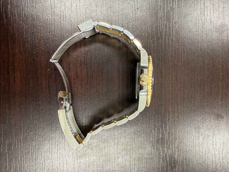 ロレックス サブマリーナー 116613LB（高級時計）の商品画像 - 査定依頼日：2025年2月20日 - 最高査定価格：1,850,000円