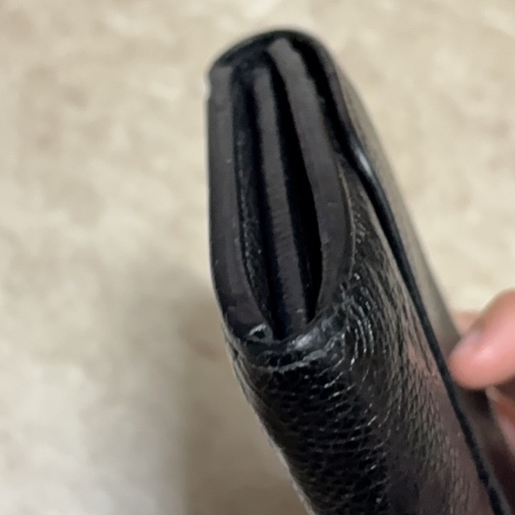 ルイヴィトン モノグラム アンプラント ポルトフォイユ サラ（ブランド財布・小物）の商品画像 - 査定依頼日：2026年1月21日 - 最高査定価格：15,000円