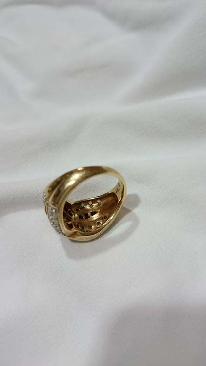 ミステリーセッティング ルビーリング（金・貴金属）の商品画像 - 査定依頼日：2023年2月27日 - 最高査定価格：60,000円