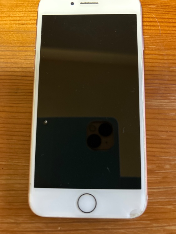 iPhone8 128G（スマホ）の商品画像 - 査定依頼日：2026年9月21日 - 最高査定価格：2,000円