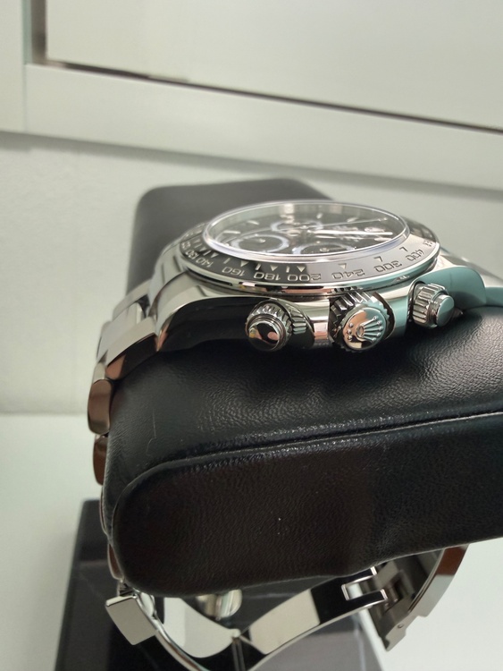 126500LN（高級時計）の商品画像 - 査定依頼日：2026年1月20日 - 最高査定価格：4,650,000円