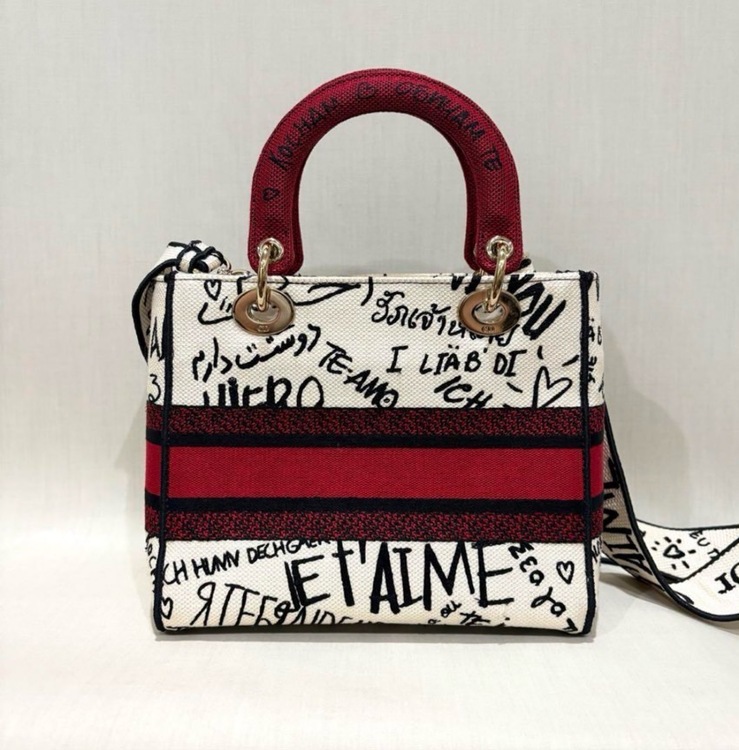 ディオール  （ブランドバッグ）の商品画像 - 査定依頼日：2026年4月6日 - 最高査定価格：240,000円