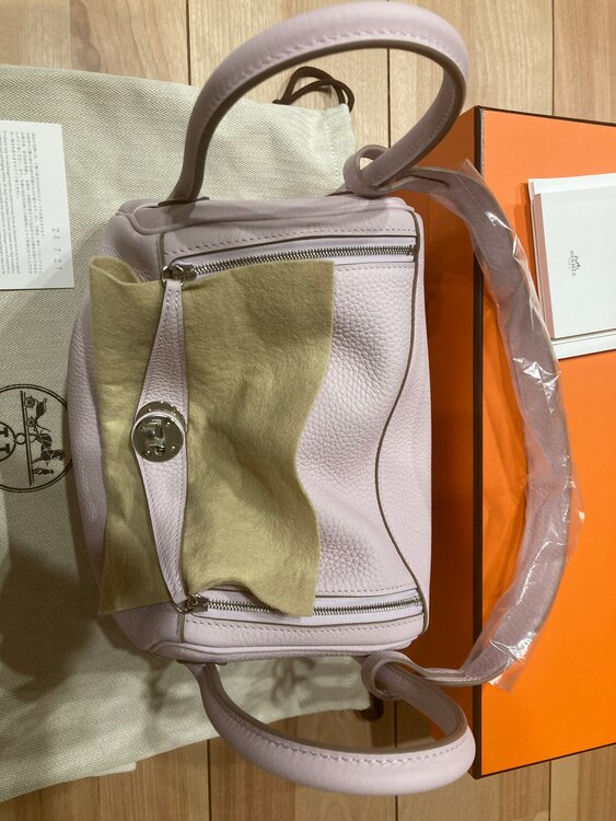 リンディ26 モーヴパール（ブランドバッグ）の商品画像 - 査定依頼日：2025年1月14日 - 最高査定価格：1,100,000円