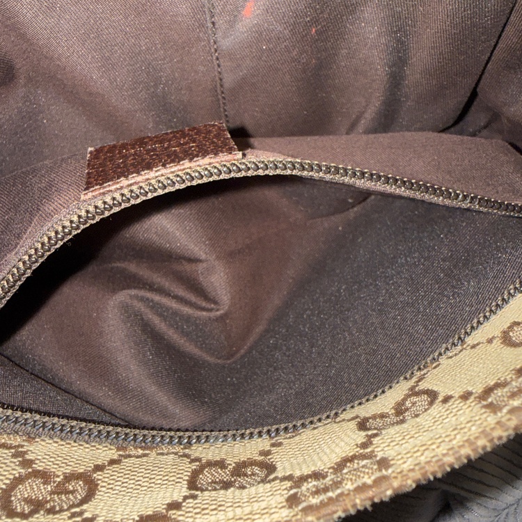 グッチ  （ブランドバッグ）の商品画像 - 査定依頼日：2026年2月20日 - 最高査定価格：40,000円