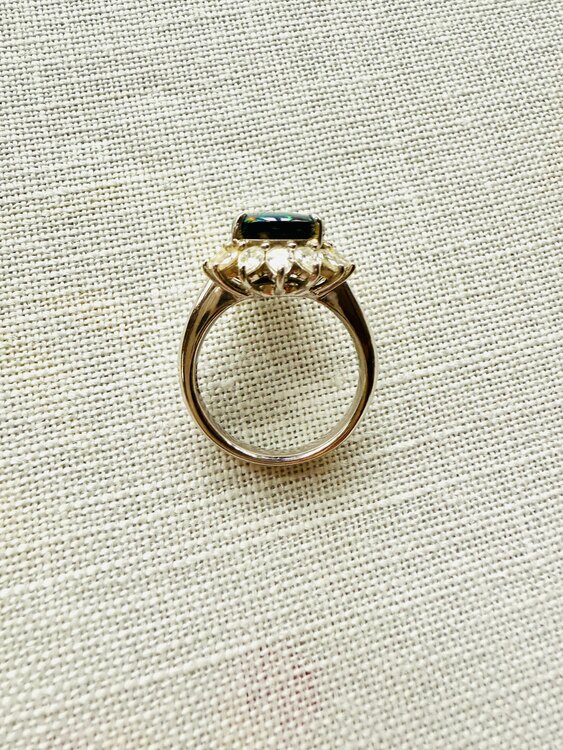 ブラックオパールリング（金・貴金属）の商品画像 - 査定依頼日：2025年3月13日 - 最高査定価格：100,000円